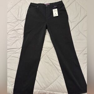 Gloria Vanderbilt “Amanda” slimming Black stretch jeans size 14L